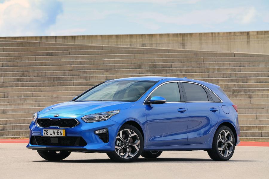  Kia Ceed 2018 года  (WW) (фото 29 из 40)